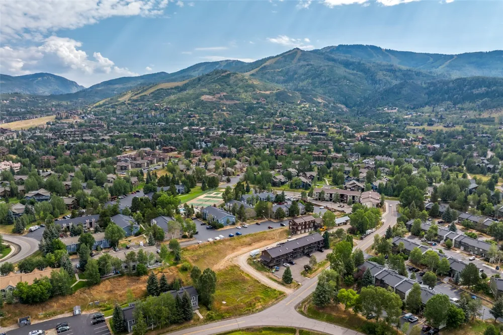 1400 Skyview Lane Steamboat Springs, CO 80487