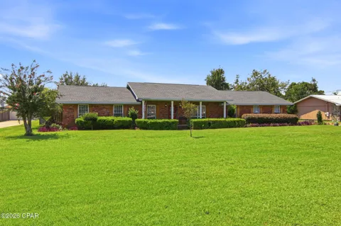 637 Baywood Drive