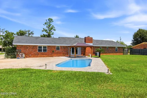 637 Baywood Drive