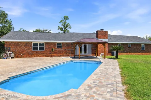 637 Baywood Drive
