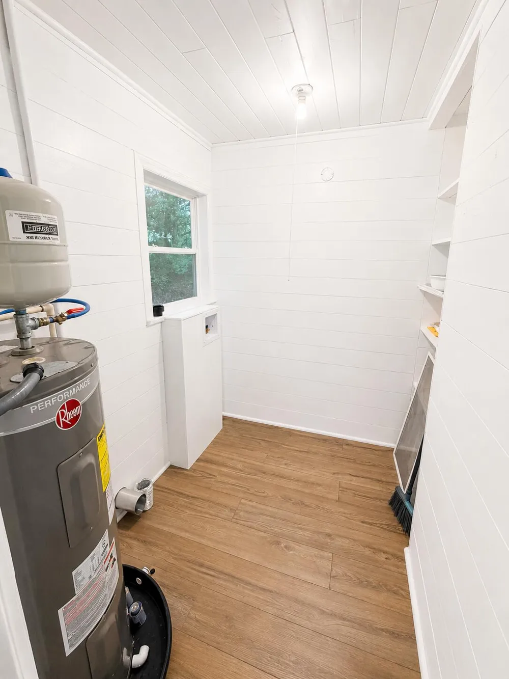 56 W Penn Street Trion, GA 30753