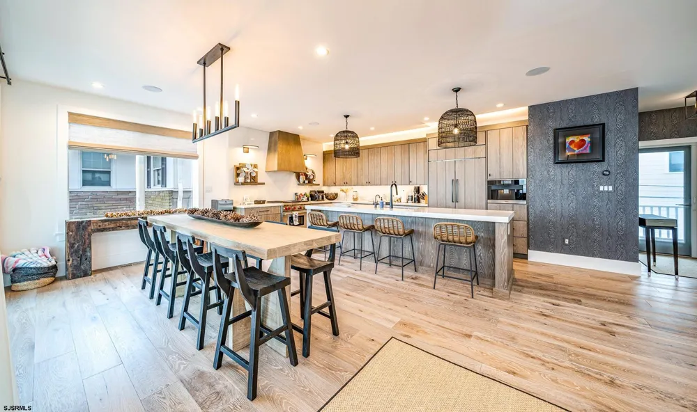 108 S Martindale Ave Ventnor, NJ 08406
