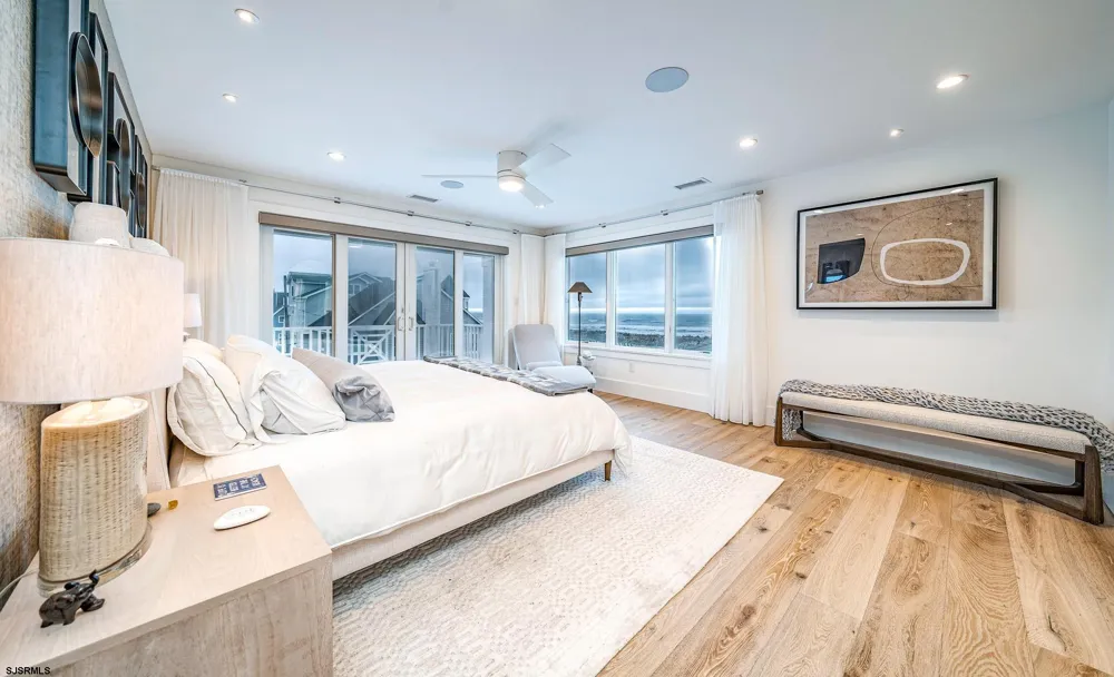 108 S Martindale Ave Ventnor, NJ 08406