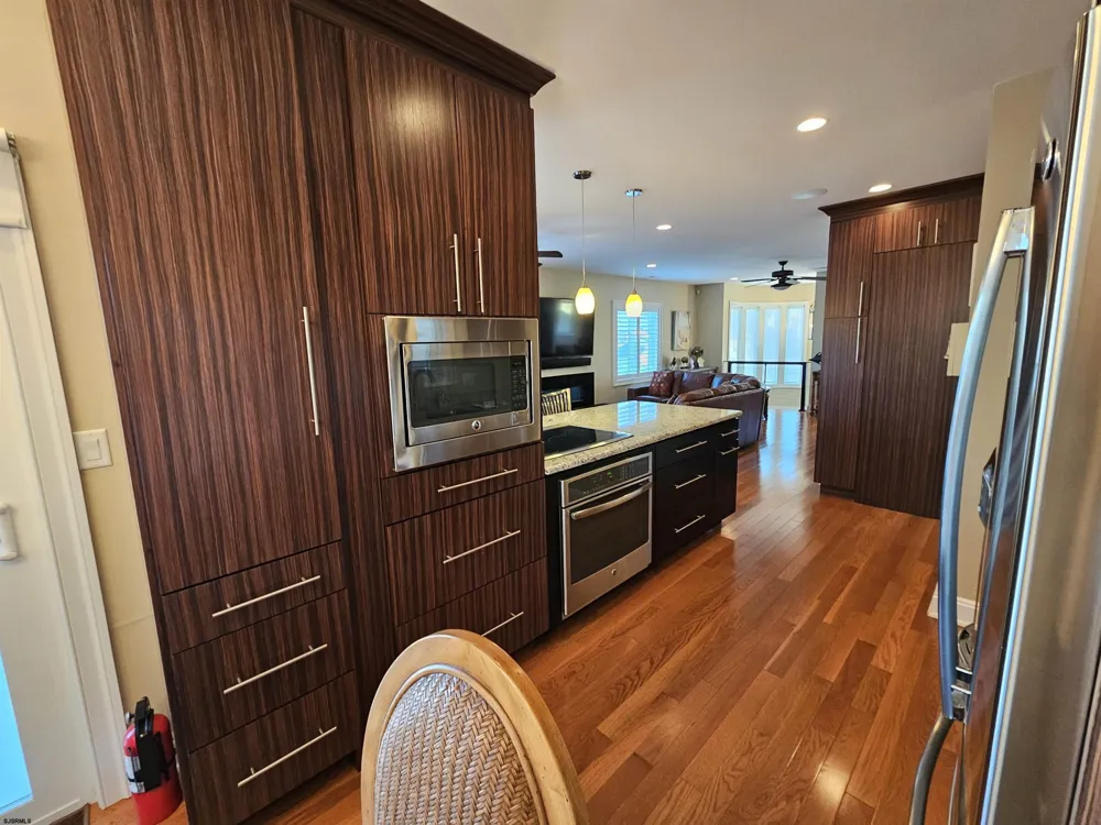 202 N Princeton Ave Ventnor, NJ 08406