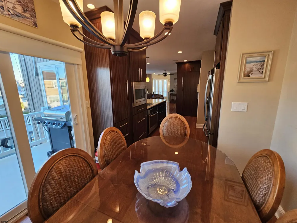 202 N Princeton Ave Ventnor, NJ 08406
