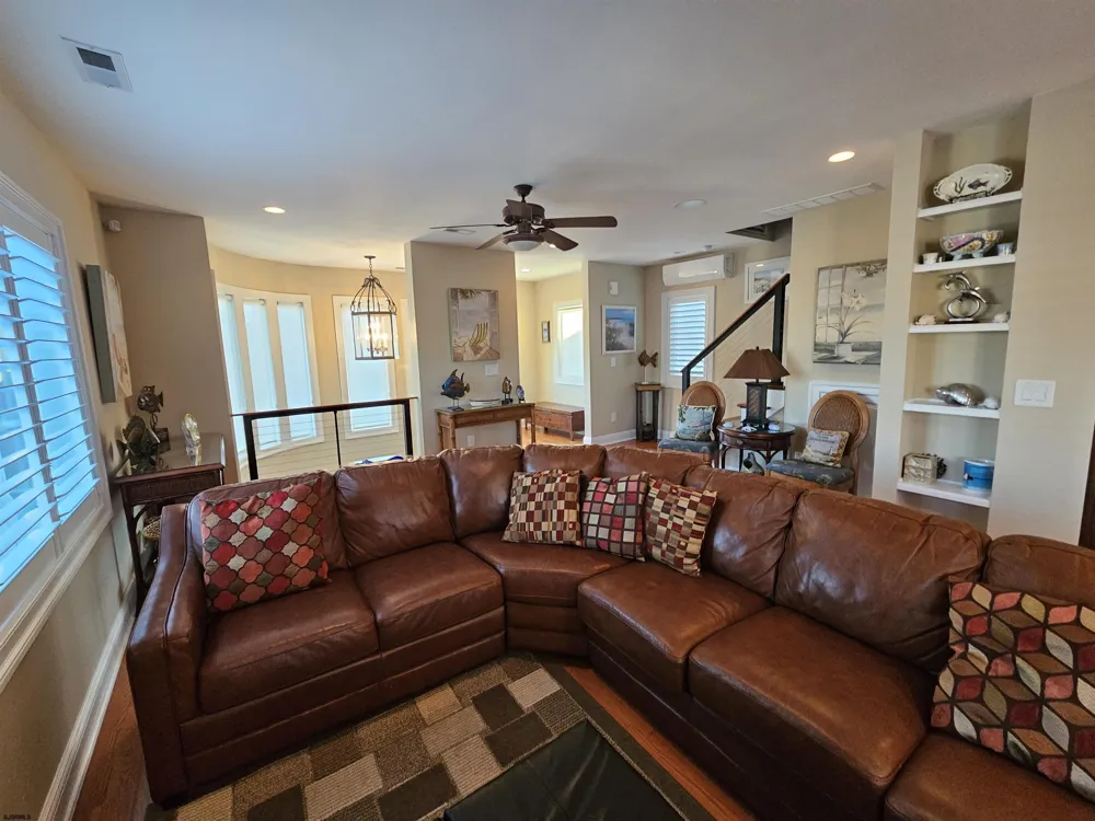 202 N Princeton Ave Ventnor, NJ 08406