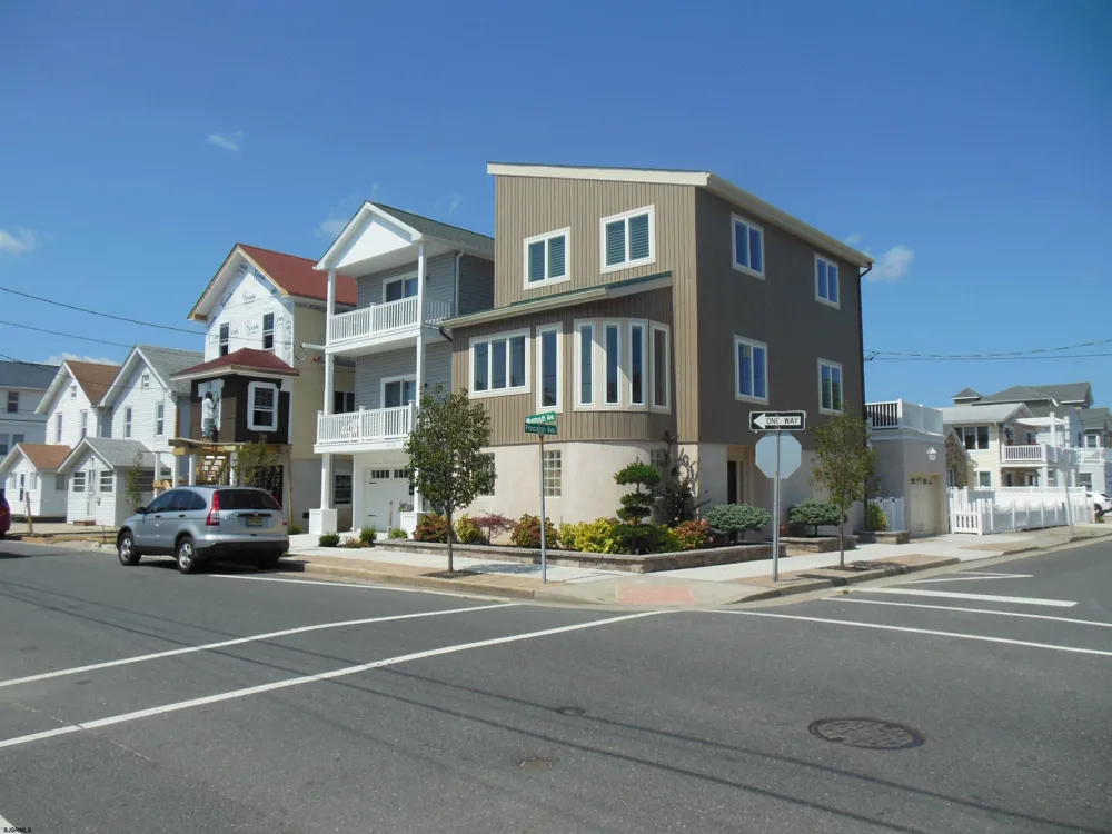 202 N Princeton Ave Ventnor, NJ 08406