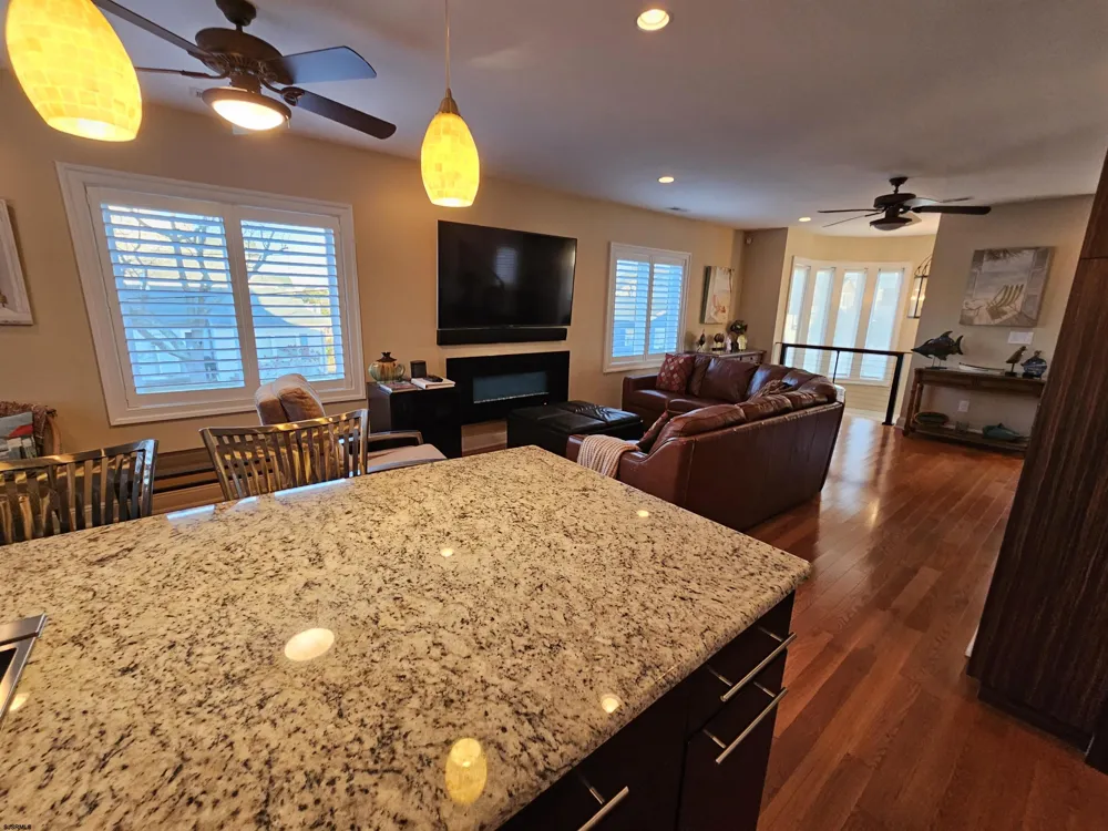 202 N Princeton Ave Ventnor, NJ 08406