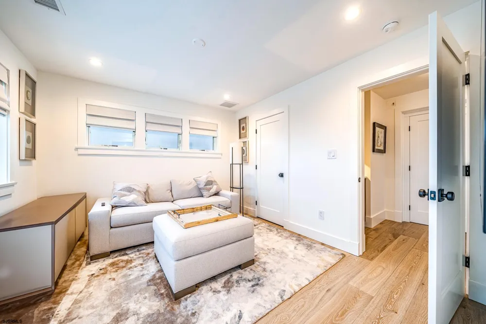 108 S Martindale Ave Ventnor, NJ 08406