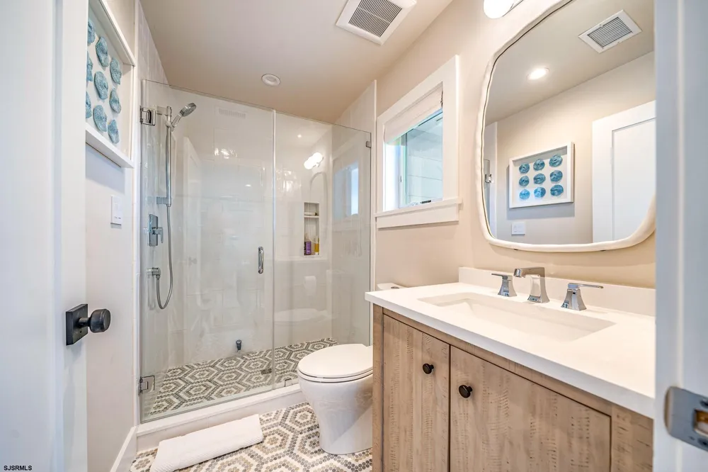 108 S Martindale Ave Ventnor, NJ 08406
