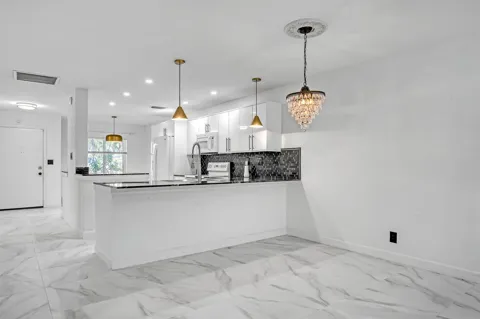 13233 Lucinda Palm Court #B