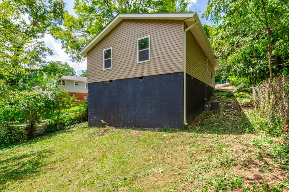 108 S Seminole Drive Chattanooga, TN 37411