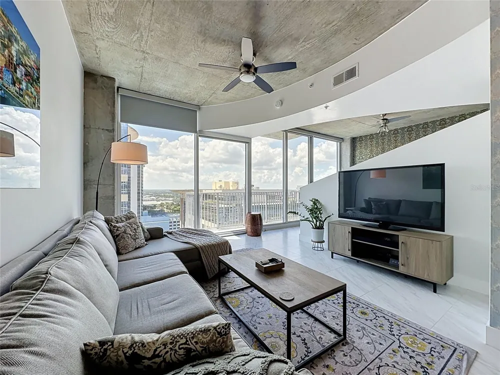 155 S COURT AVENUE #1810 Orlando, FL 32801