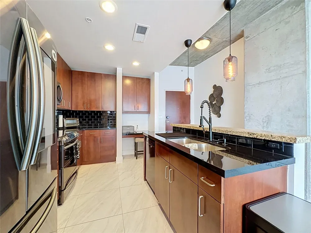155 S COURT AVENUE #1810 Orlando, FL 32801
