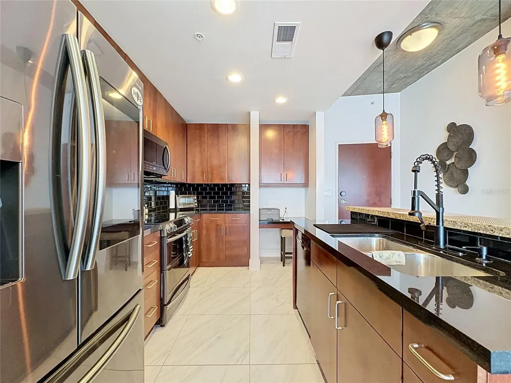 155 S COURT AVENUE #1810 Orlando, FL 32801