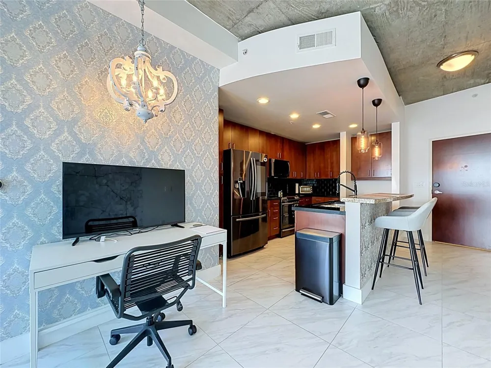 155 S COURT AVENUE #1810 Orlando, FL 32801