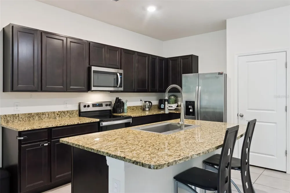 3349 PLEASANT WILLOW COURT Brandon, FL 33511