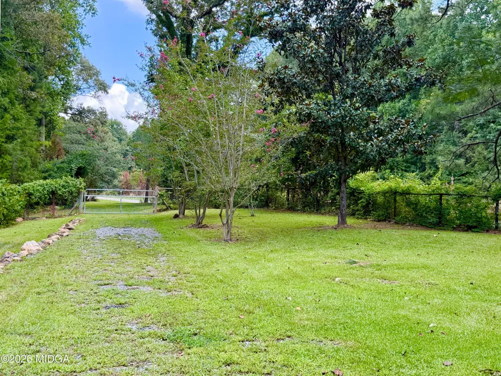 1244 Smith Road Forsyth, GA 31029