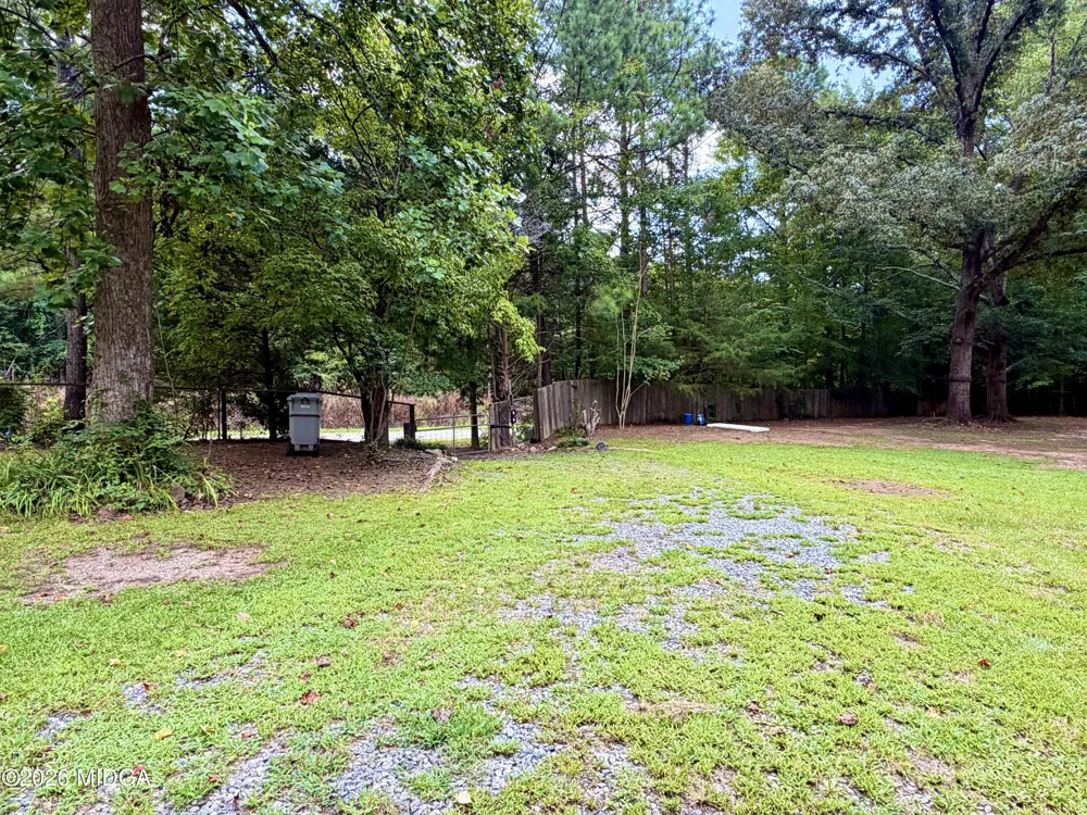 1244 Smith Road Forsyth, GA 31029