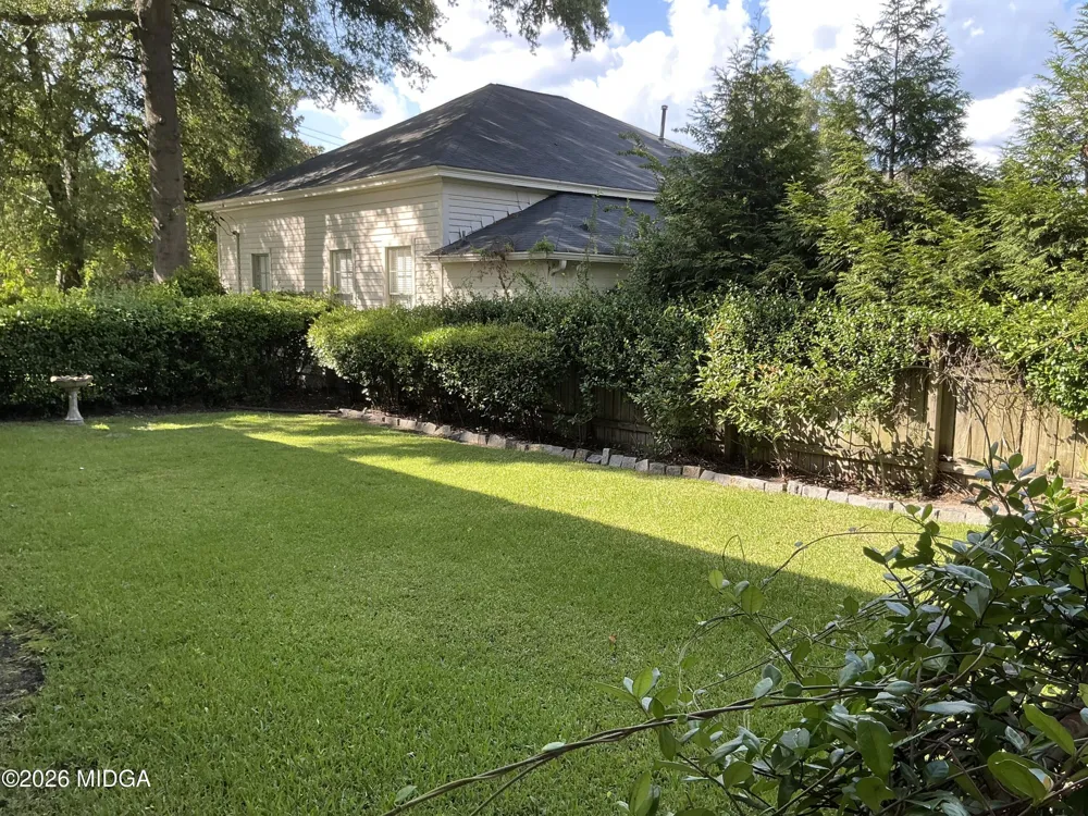 992 Tatnall Street Macon, GA 31201