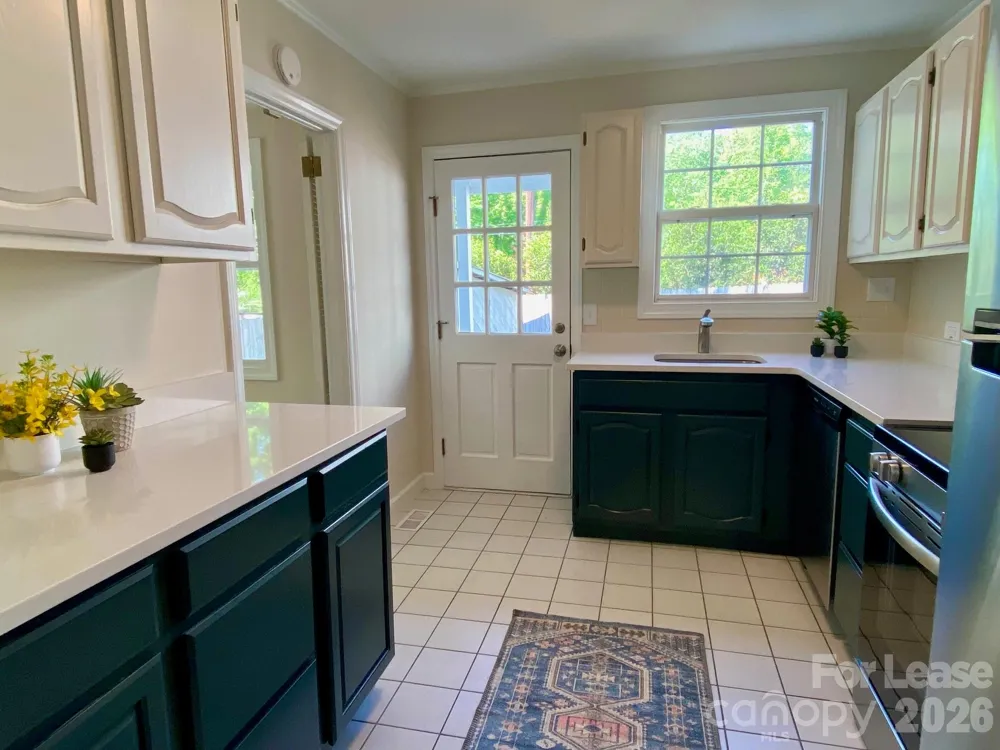 5300 Buckingham Drive Charlotte, NC 28209