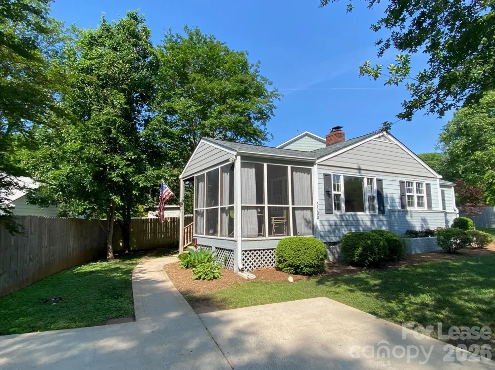 5300 Buckingham Drive Charlotte, NC 28209