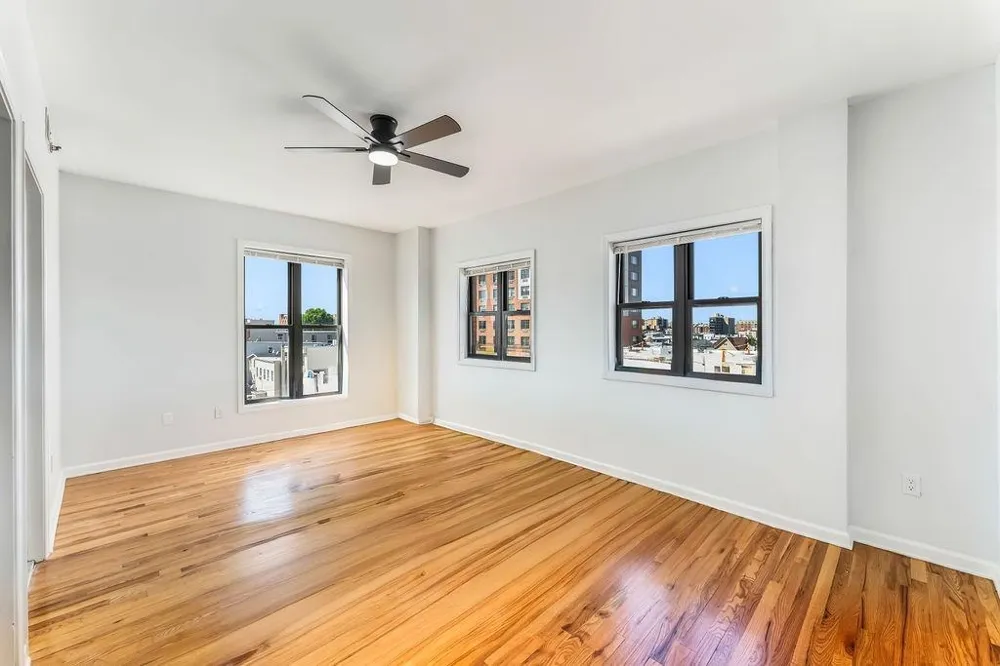 3519 PARK AVE Union City, NJ 07087