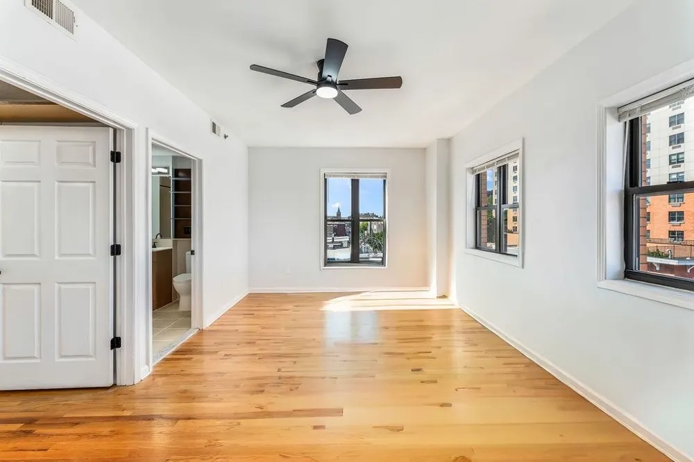 3519 PARK AVE Union City, NJ 07087