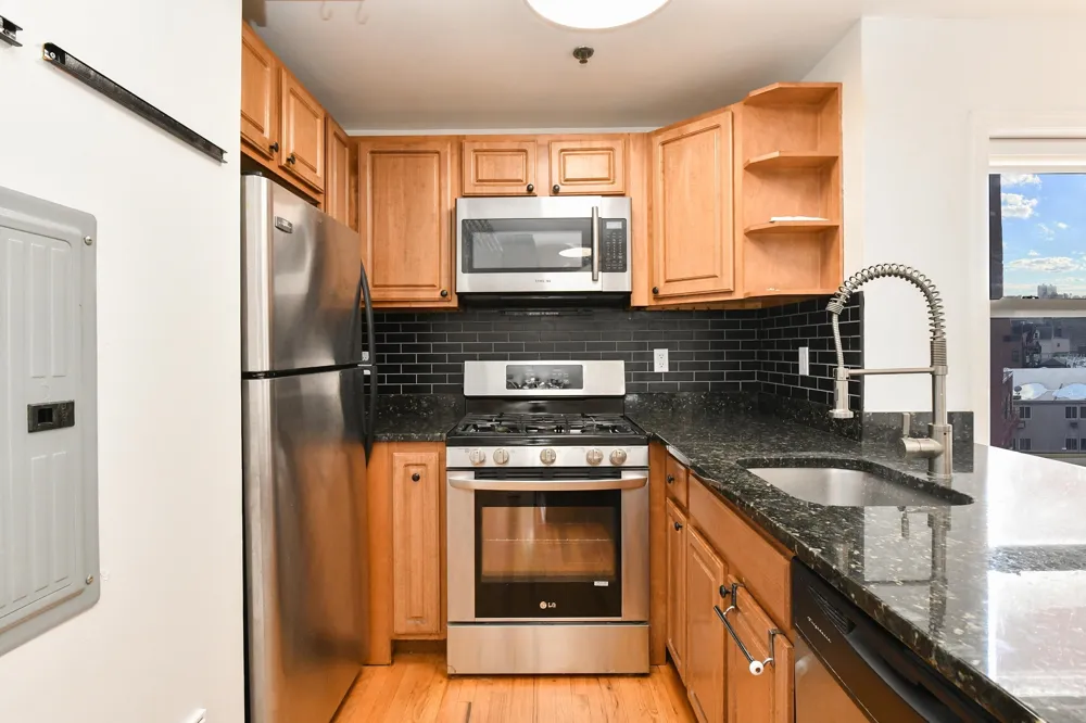 3519 PARK AVE Union City, NJ 07087