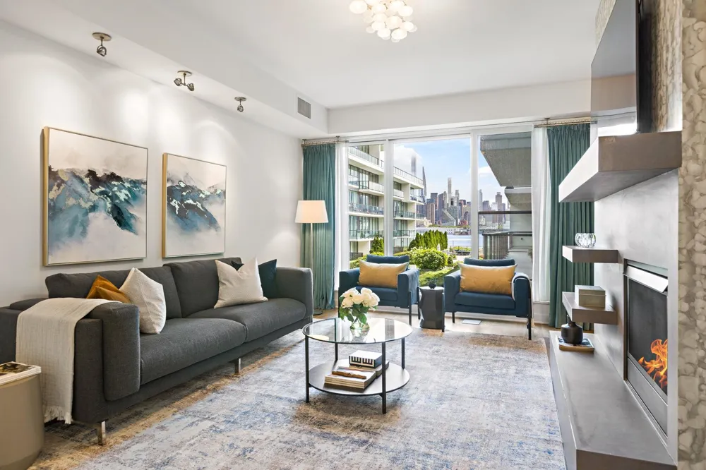 1200 AVENUE AT PORT IMPERIAL Weehawken, NJ 07086