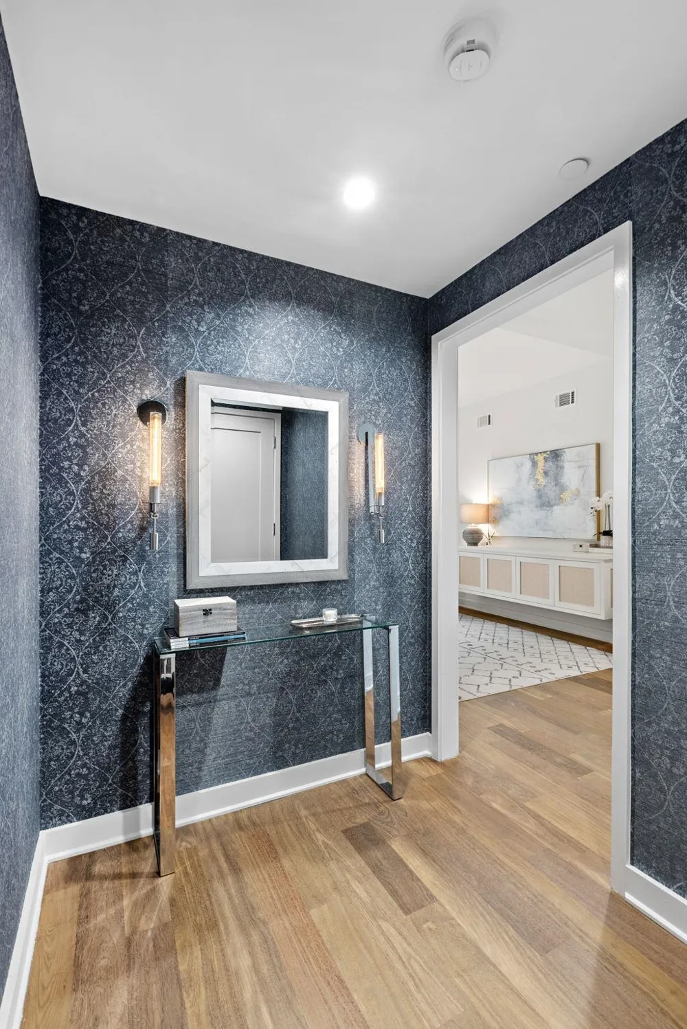 1200 AVENUE AT PORT IMPERIAL Weehawken, NJ 07086