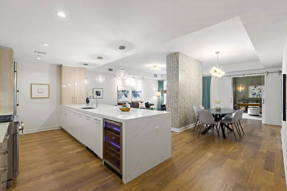 1200 AVENUE AT PORT IMPERIAL Weehawken, NJ 07086