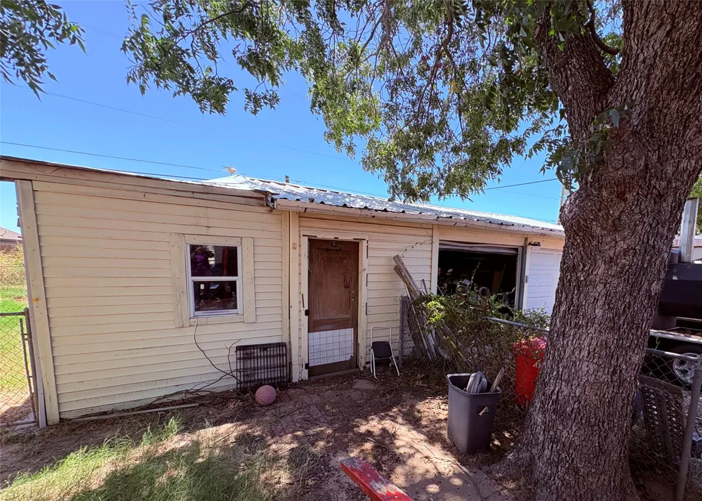 419 E Conner Street Eastland, TX 76448