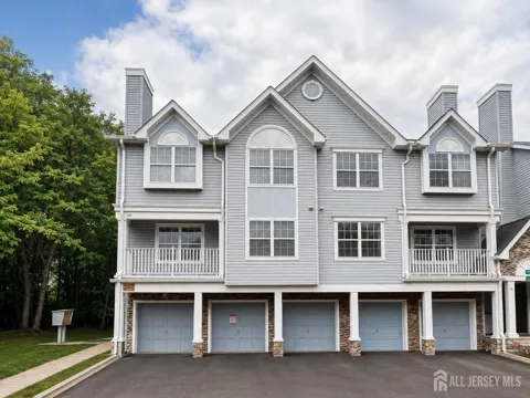 151-151 Prestwick Way