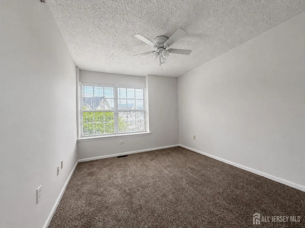 151-151 Prestwick Way Edison, NJ 08820