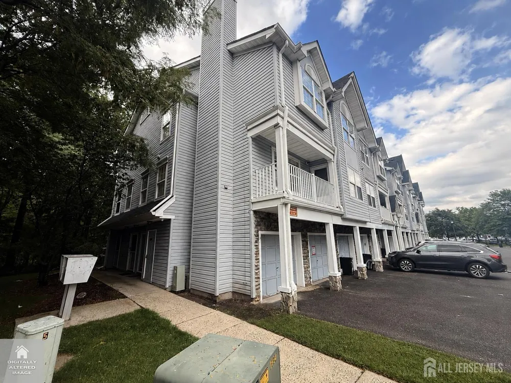 151-151 Prestwick Way Edison, NJ 08820