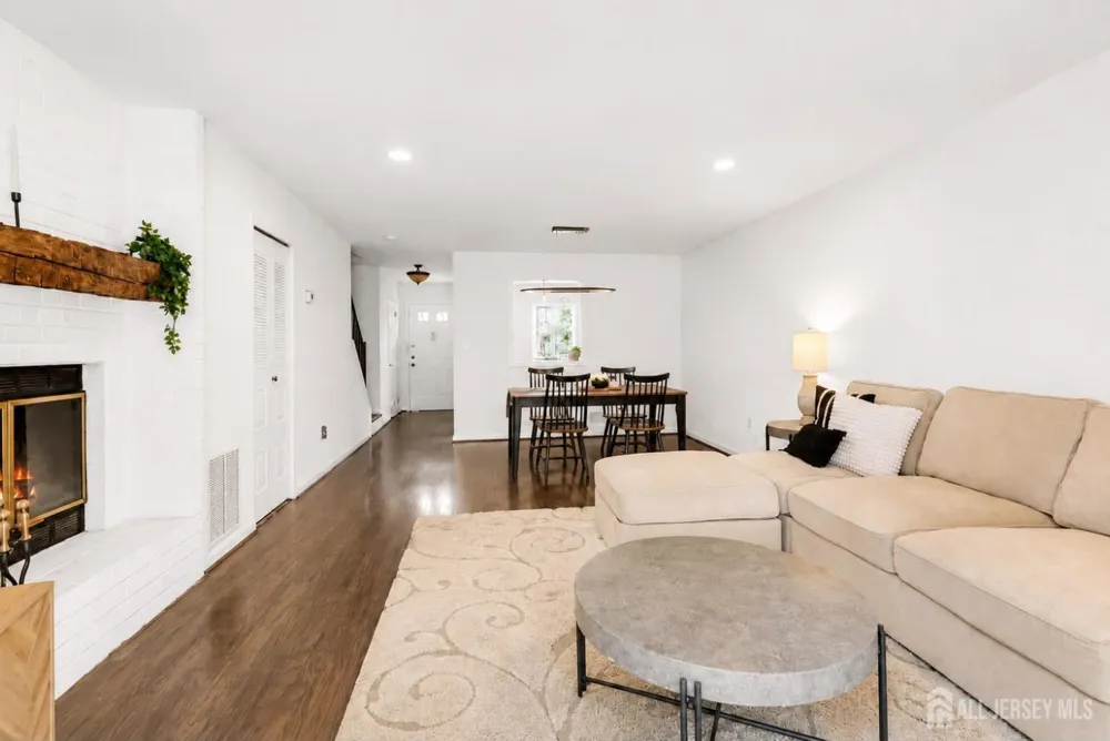 278 Penns Way Bernards, NJ 07920