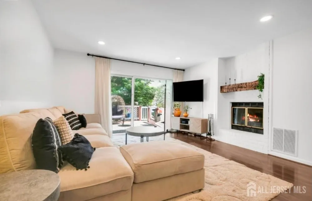278 Penns Way Bernards, NJ 07920