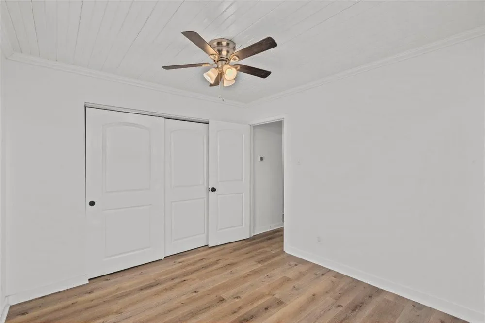 4501 E 38th Street Dickinson, TX 77539