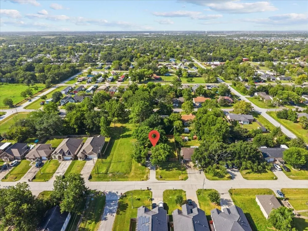 4501 E 38th Street Dickinson, TX 77539