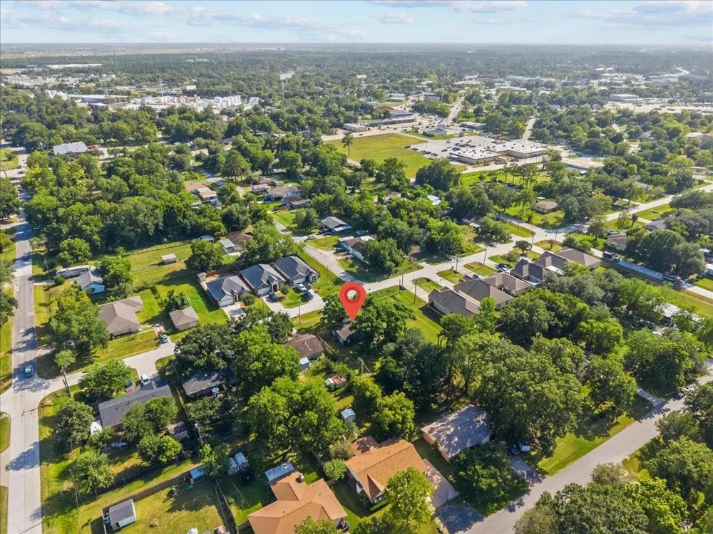 4501 E 38th Street Dickinson, TX 77539