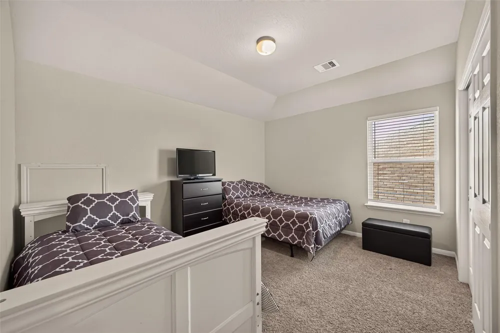 1914 Walnut Green Circle Rosenberg, TX 77471