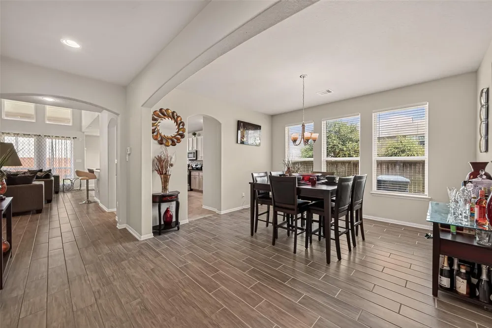 1914 Walnut Green Circle Rosenberg, TX 77471