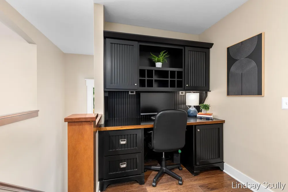 7889 Meadowood Drive Hudsonville, MI 49426