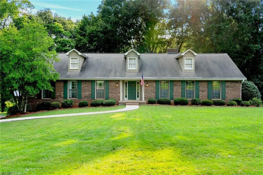 3440 Dixiana Lane Pfafftown, NC 27040