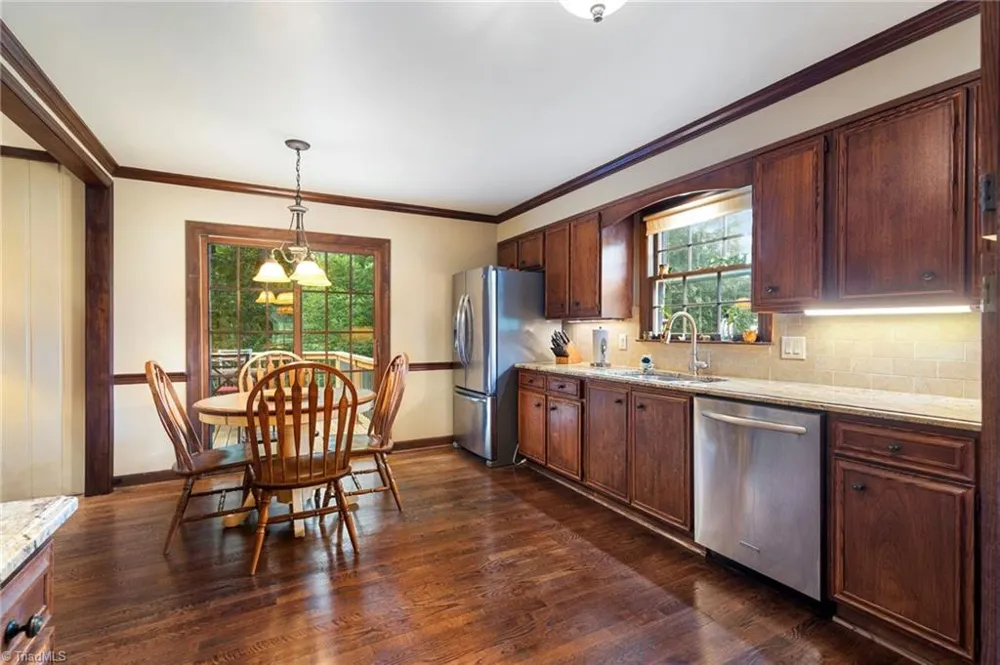 3440 Dixiana Lane Pfafftown, NC 27040