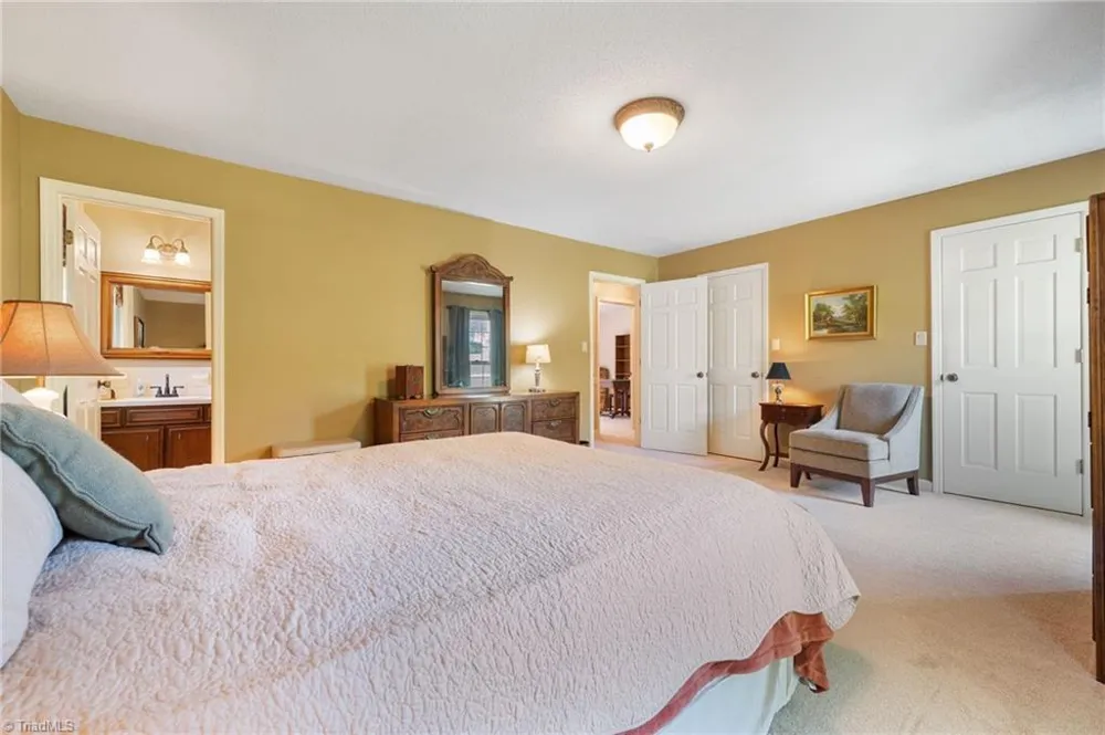 3440 Dixiana Lane Pfafftown, NC 27040