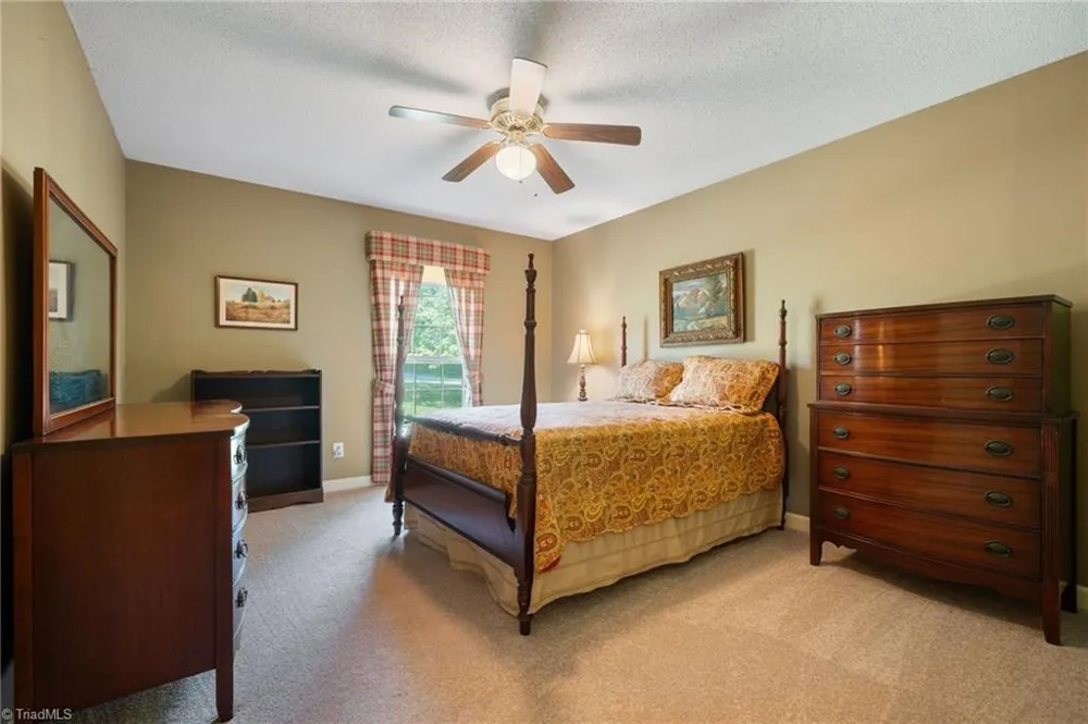 3440 Dixiana Lane Pfafftown, NC 27040