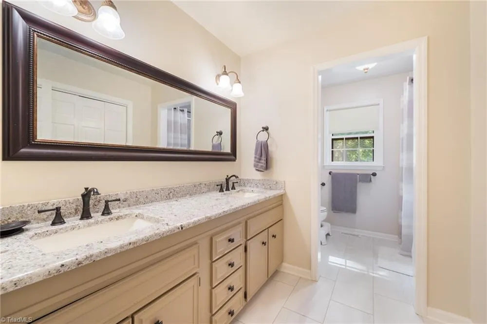 3440 Dixiana Lane Pfafftown, NC 27040