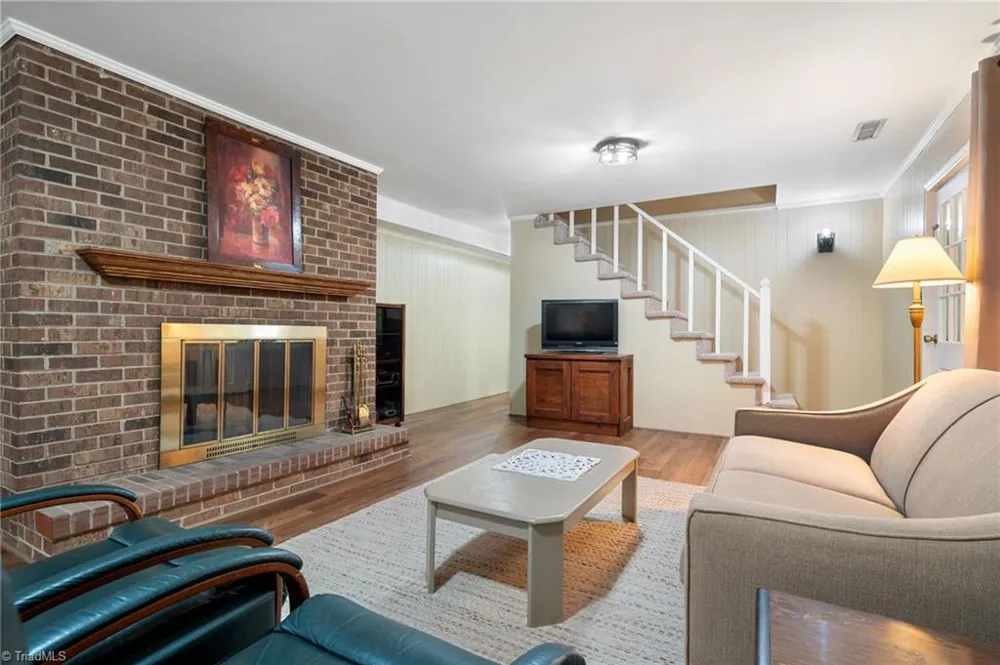3440 Dixiana Lane Pfafftown, NC 27040